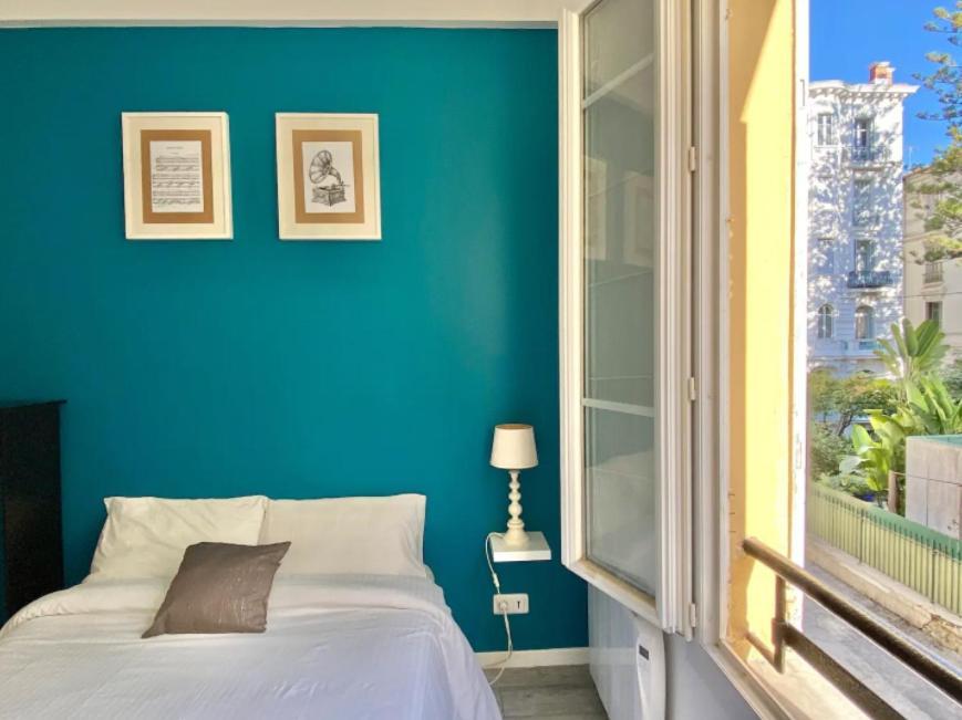Apartamento Budget Studio Berlioz Niza Exterior foto