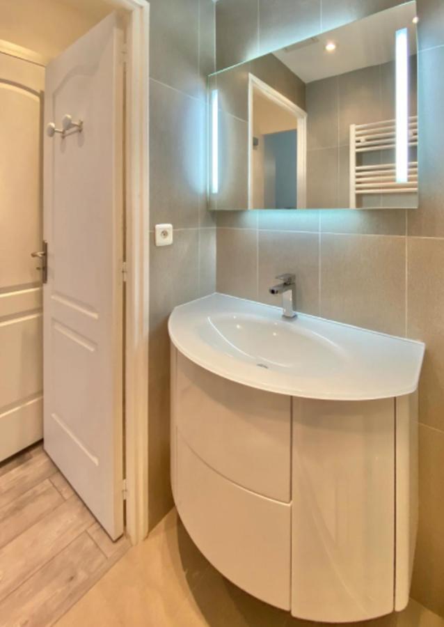 Apartamento Budget Studio Berlioz Niza Exterior foto